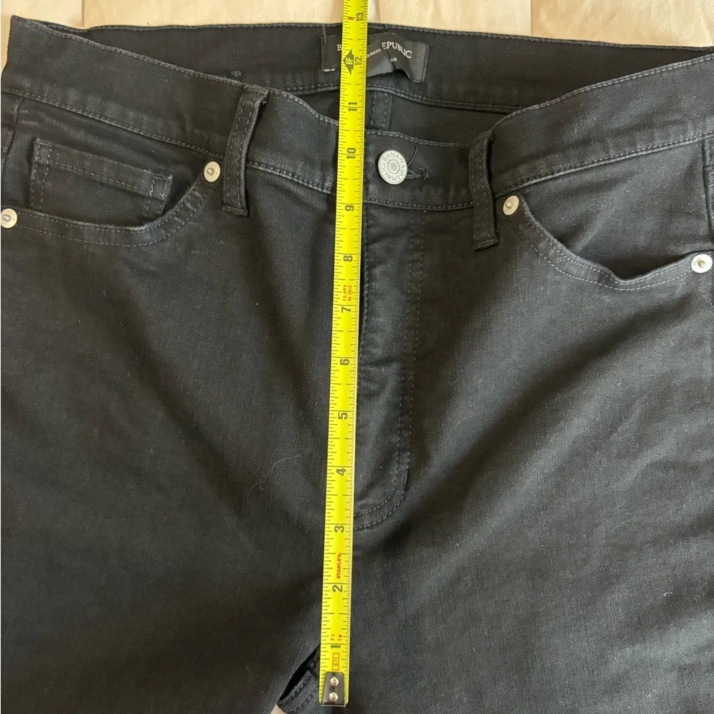 Like New Banana Republic Black Jeans - Picture 5 of 7